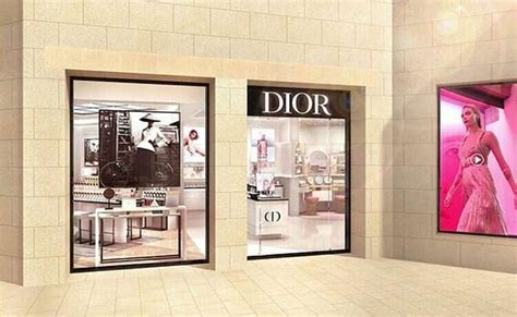 Dior to launch flagship boutique in Jerusalem's Mamilla Mall.